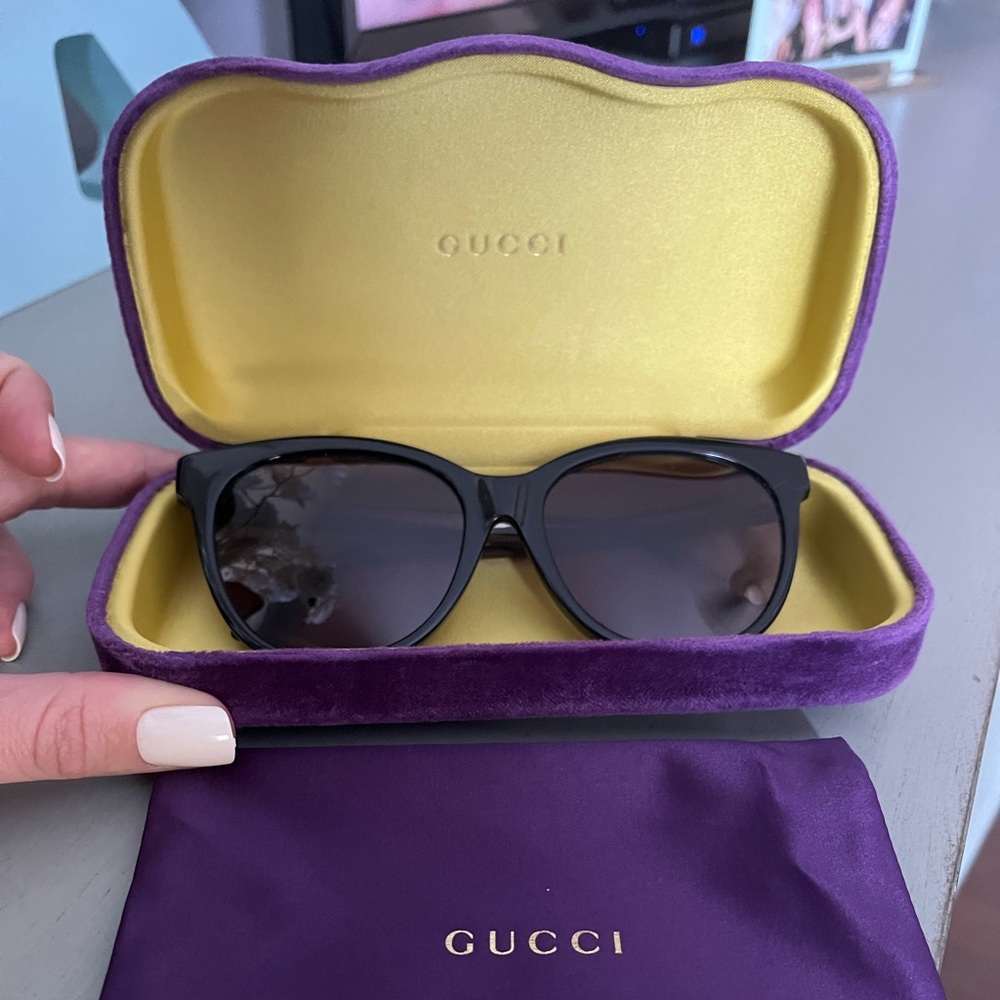 Gucci cat-eye sunglasses